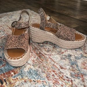 Universal Threads Platform Leopard Print Heels